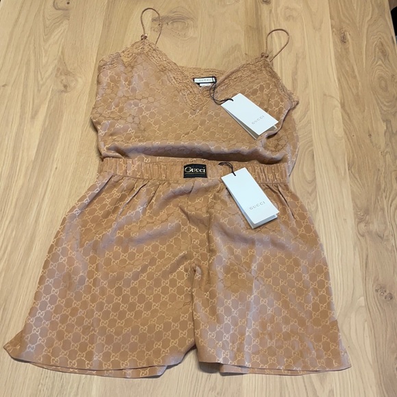NWT Authentic Gucci silk set - Picture 1 of 16